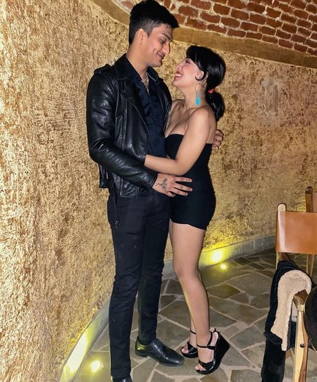 tvishagulatii naked star gallery