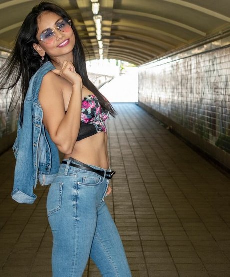 Shivani high quality actress pics