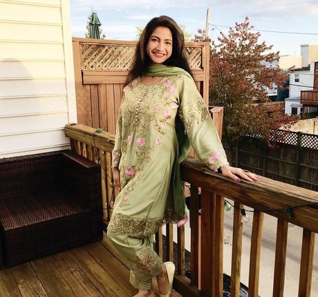 Komal Bhagat pornstar nudes pictures