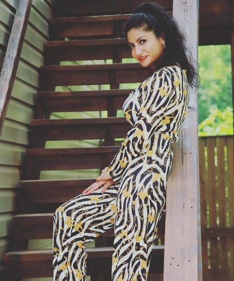 shaved onlyfans pretty pic