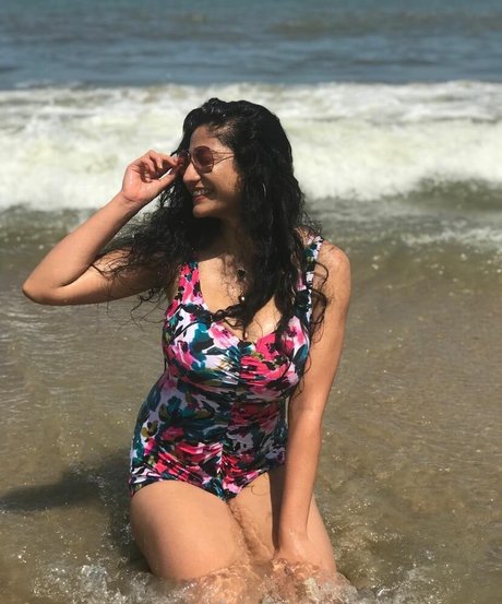 Komal Bhagat art model archive