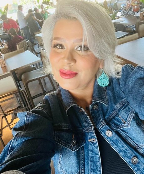 Myra La Chula model erotic photo