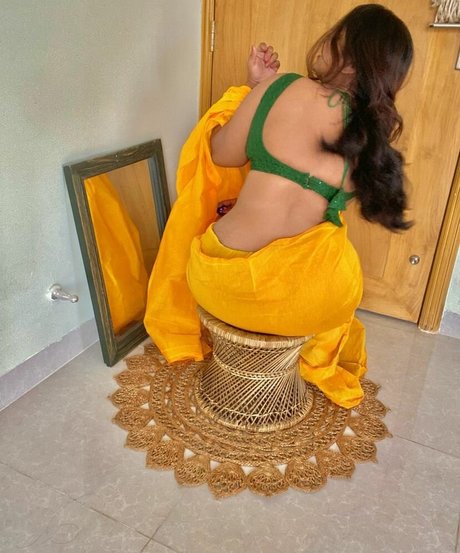 Maya Diba star erotic image