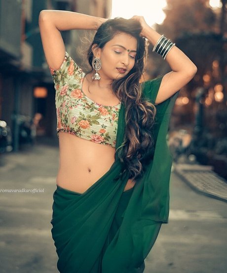 Roma Varadkar free actress pic