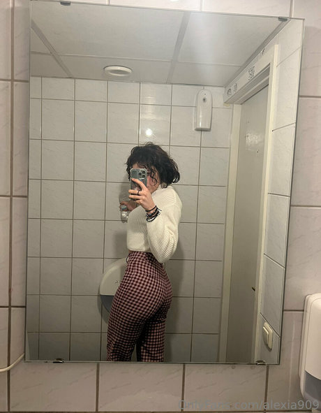 dominia noir high quality model gallery