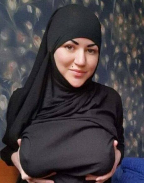 dominia noir pornographic star img