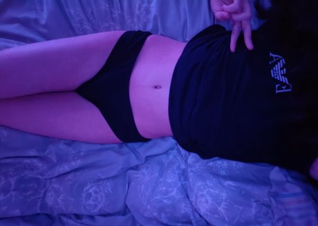 silkiemoth95 top model img