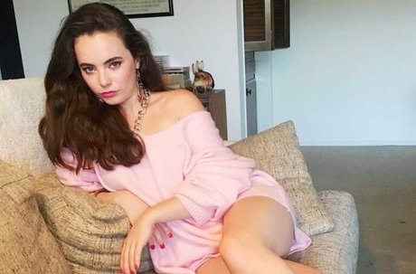 Freya Tingley free star photos