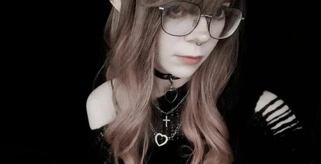 Porcelain Ghoul xxx star archive