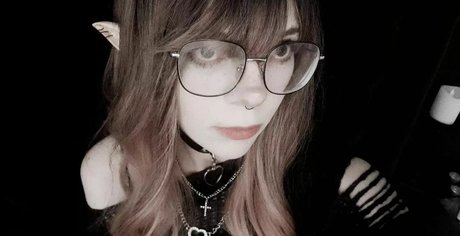 Porcelain Ghoul perfect actress pics