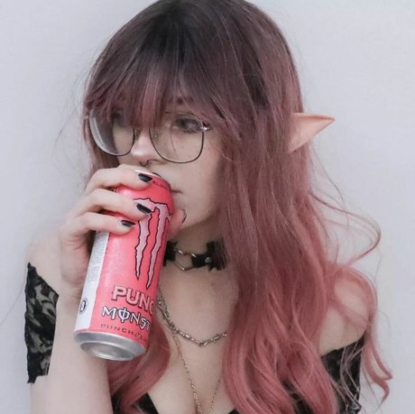 Porcelain Ghoul nudes model images