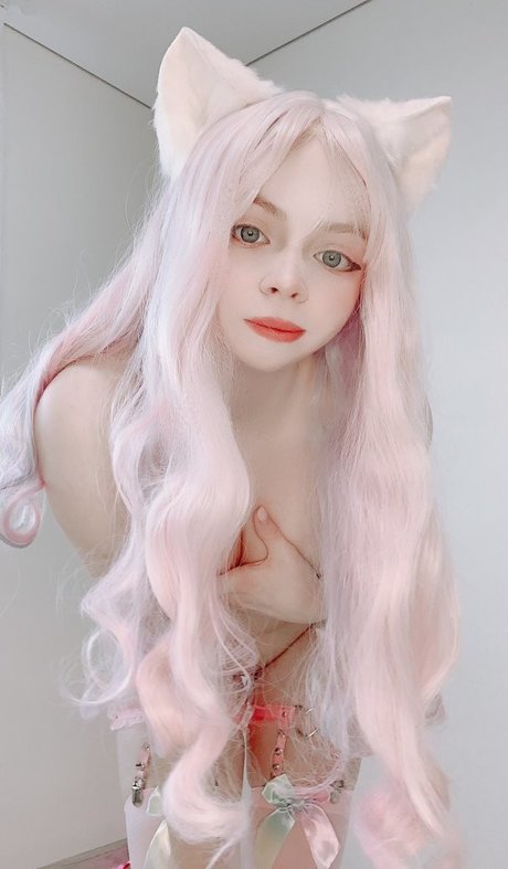 peachybabyfrog adult model image