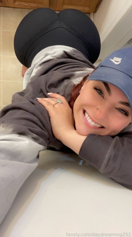 daydreaming252 nude pornstar images