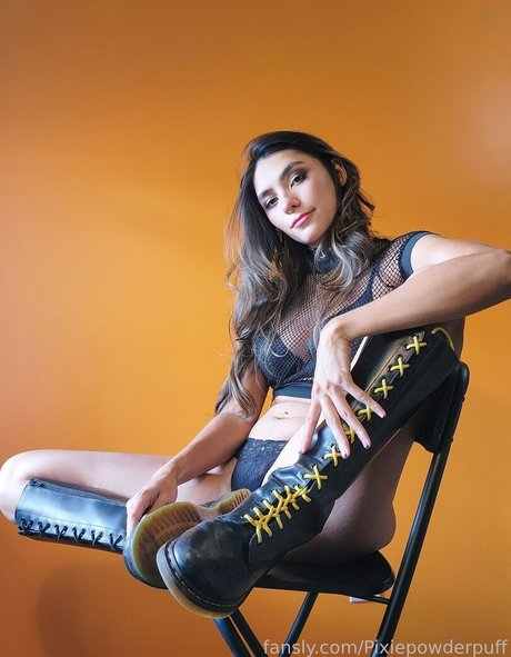 Pixiepowderpuff beautiful actress pics