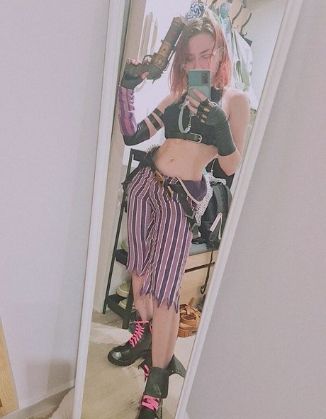 midget nude onlyfans naked photo