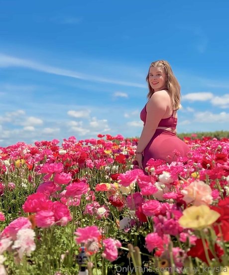 Curvy Krysta top pornstar images