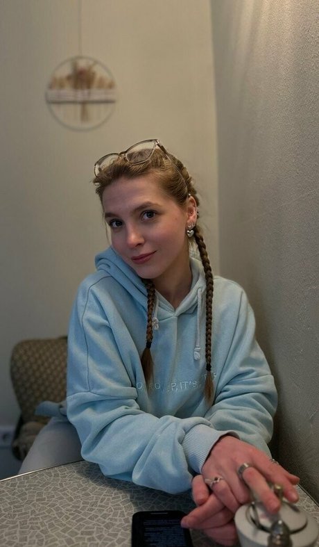 abby roseee star gallery