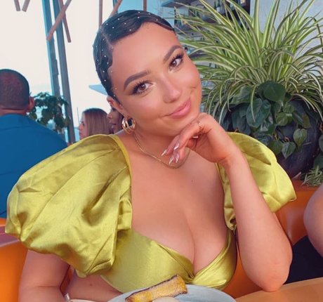 Lydia Harrison pornstar nice image