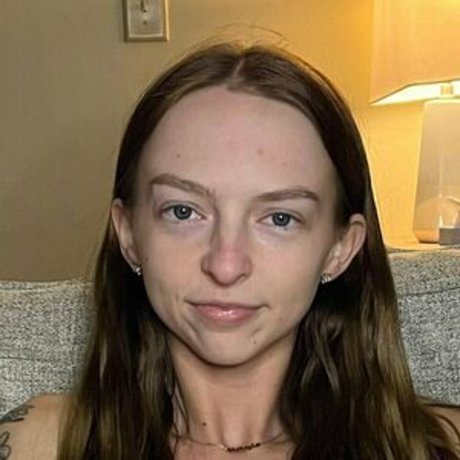 Makaylaj1998 pretty pornstar img