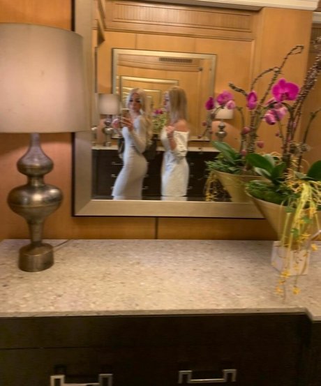 Monet Fisher model erotic pic