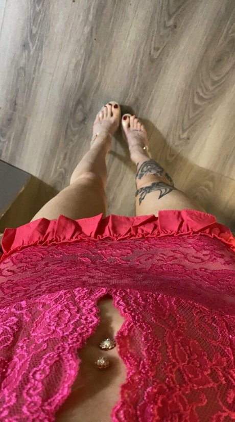 MistressLilyMay star pornographic image