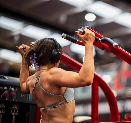 Mia Andrew star nice photos