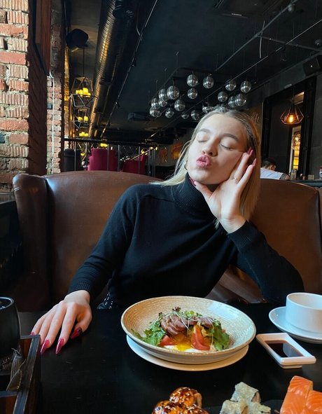 hairy girls onlyfans sexy nude photo