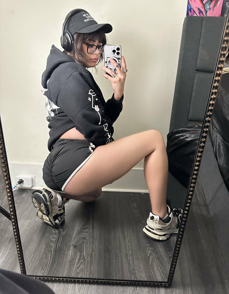 KianaVi pornstar adult images