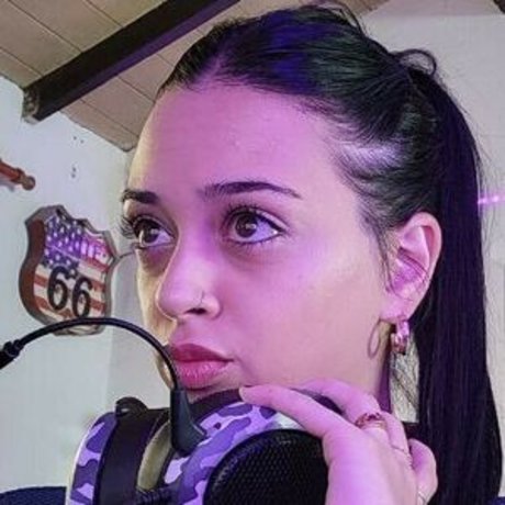 luccygrey xxx pornstar image