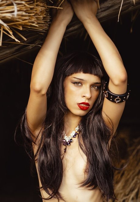 honestlythatsannoying model nudes img