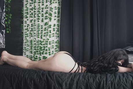 Carolayn Garcia star sexy gallery