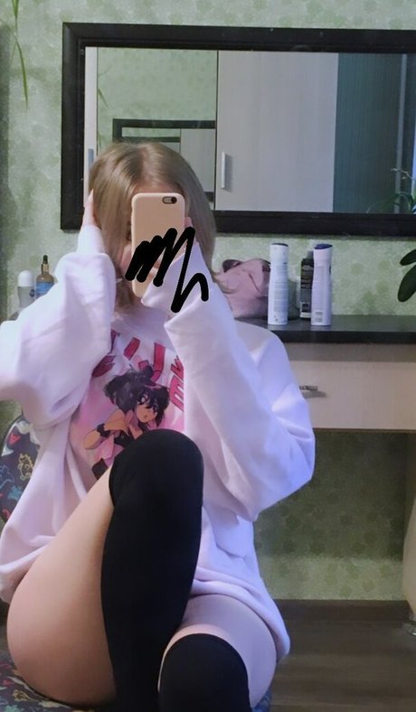 katrlvinaa hot pornstar pics