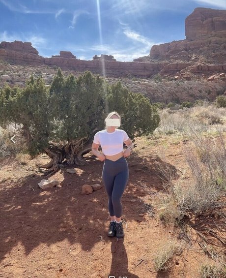 MormonBarbie model hot picture