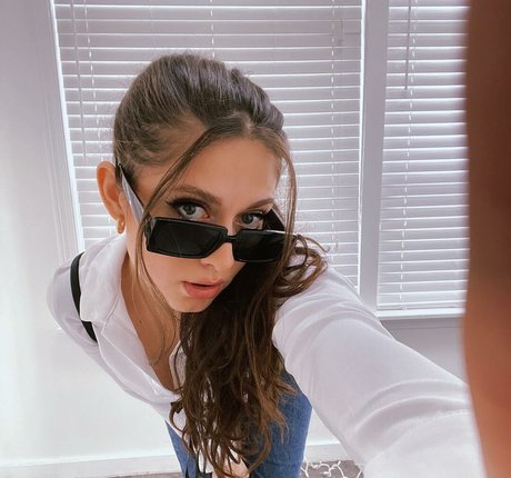 Amber Skyy sexy model images