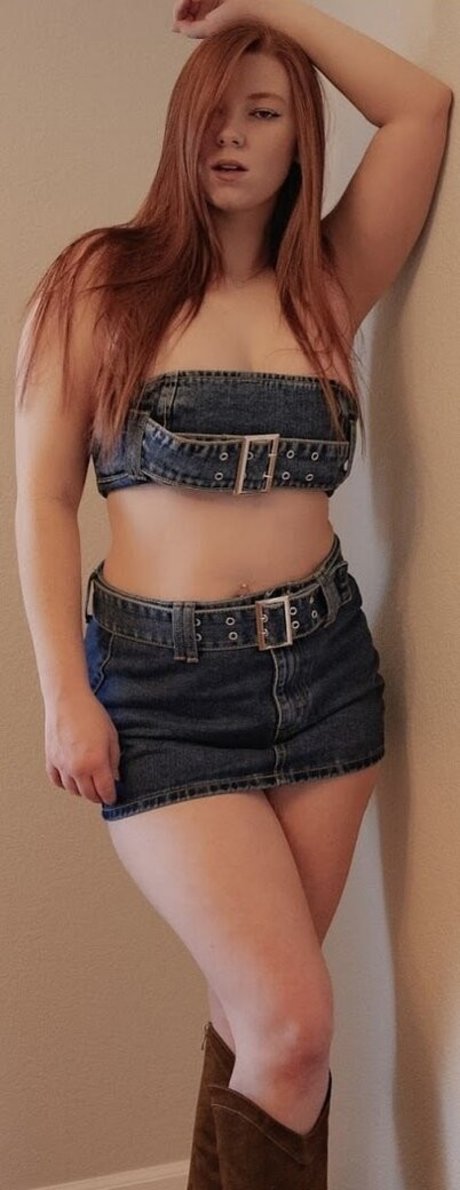 Megan DeLuca high quality star picture