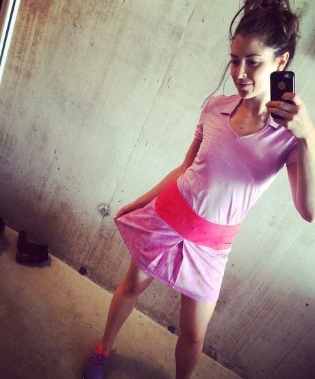 Gina Louise Phillips star sexy pictures