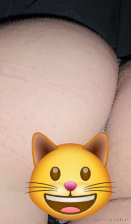 AnonyMature xxx actress pics