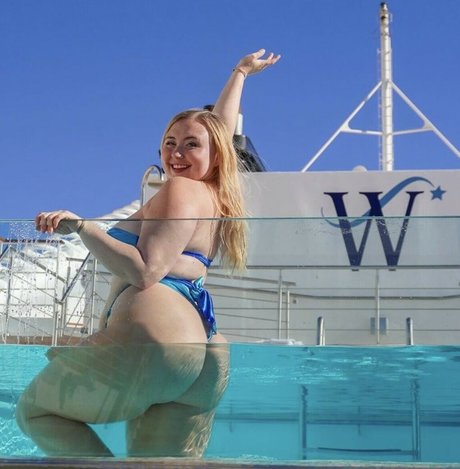 Niki Peacock nudes pornstar pictures