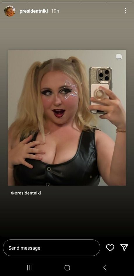 Niki Peacock nude actress picture