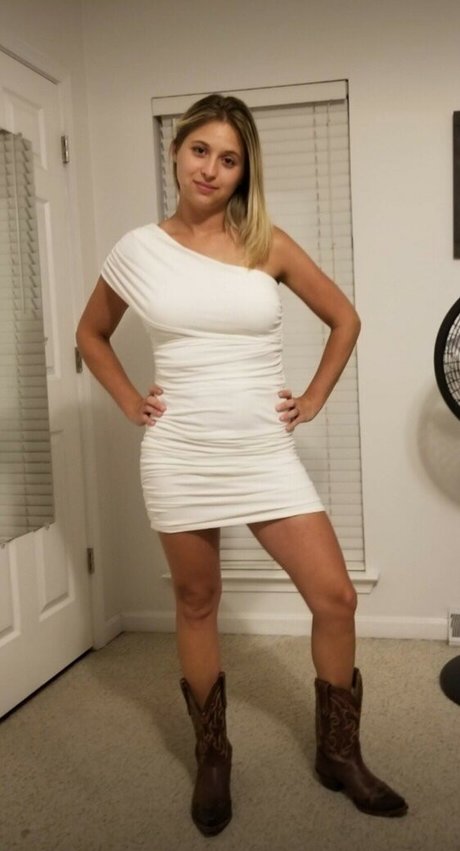 Annoyed Wifey pornstar naked galleries