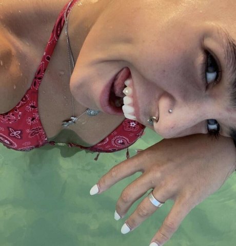 garfgains nude pornstar image