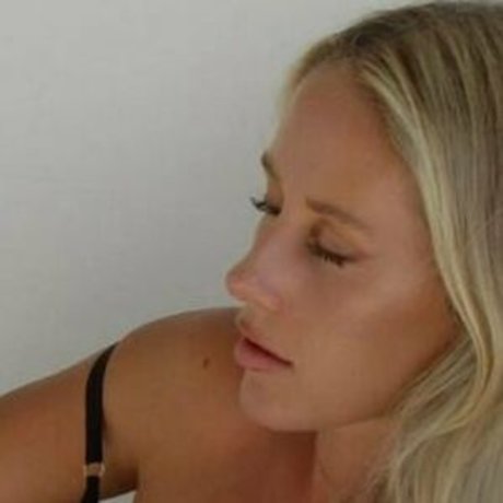 nicolegracexx pornstar sex pictures