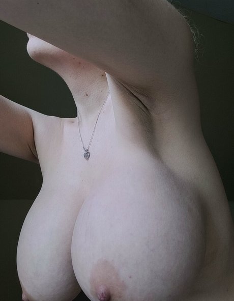 bayesianash model nudes pics