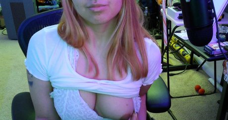 lazydemonweeb naked actress pic