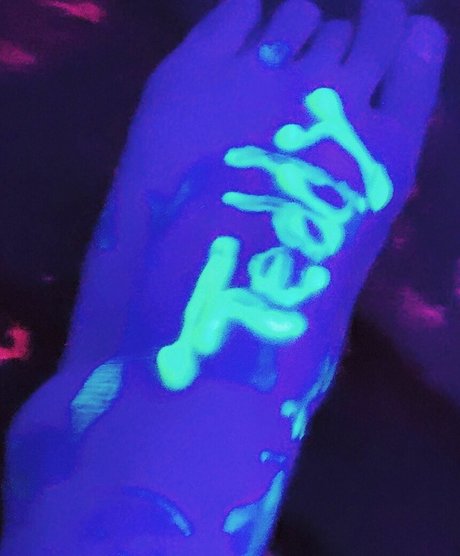 BlueHuneyDew pornstar naked gallery