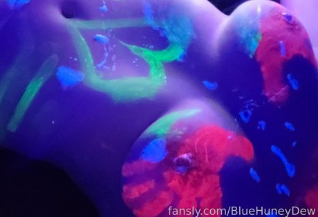 BlueHuneyDew model top galleries