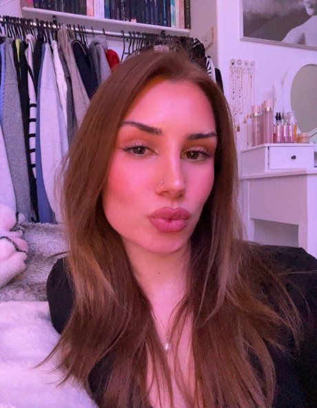 Carmen Blair porn actress pic