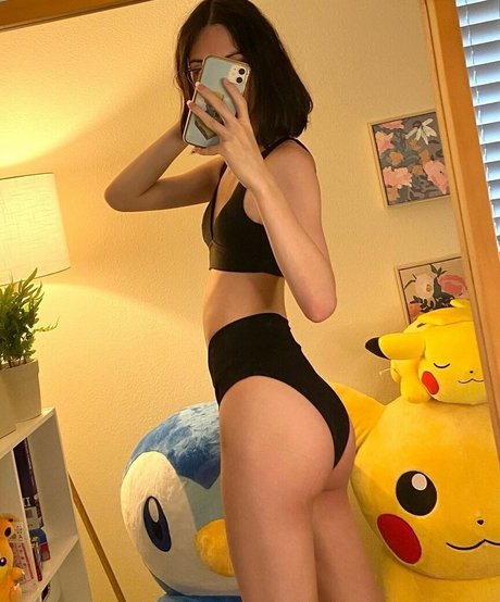 eskayuwu star erotic pic