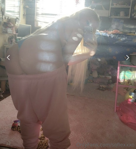 Sofiexxxo star nudes pictures