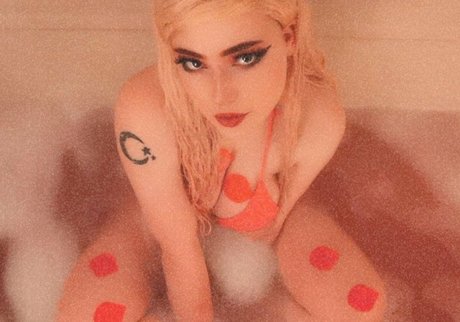 Sofiexxxo model pornographic picture